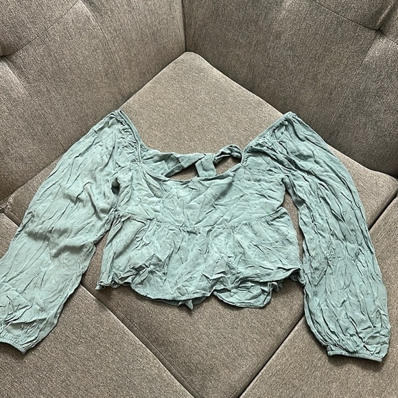 Altar’d State Size Large Teal Crop with off the shoulder long sleeves/open back - Picture 3 of 8